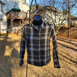 🎁Button down plaid shirt